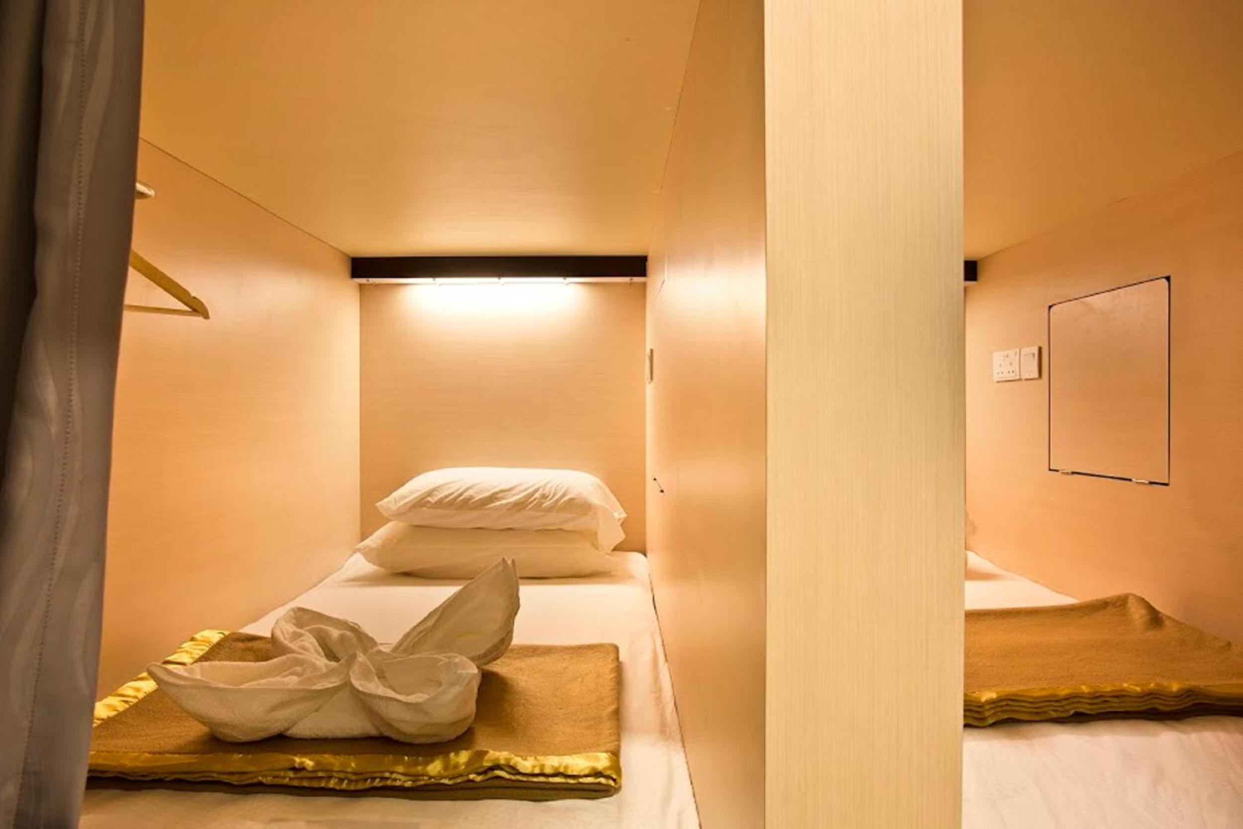 7 Wonders Hostel 34/50