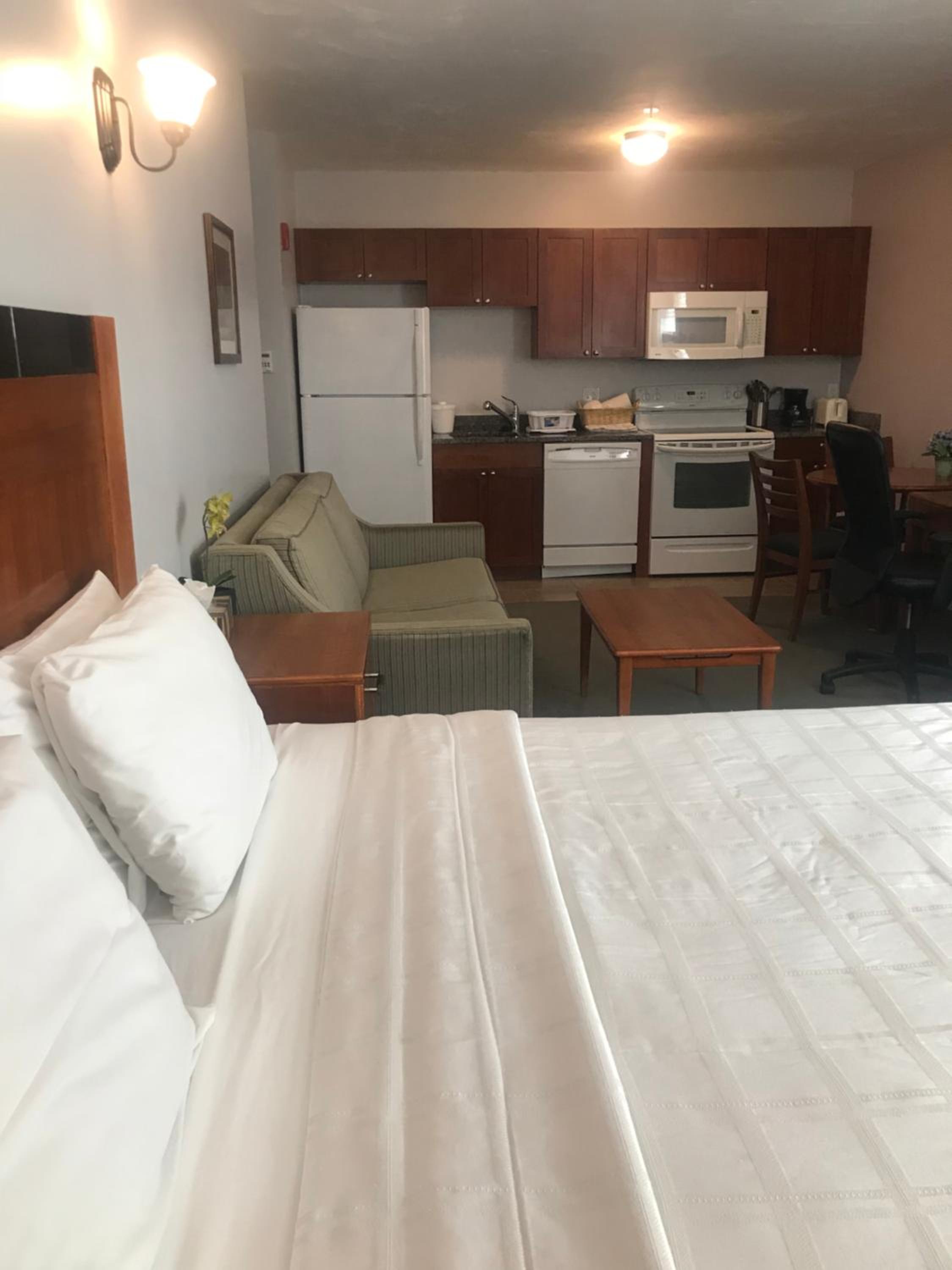 Deluxe, Suite, King Bed