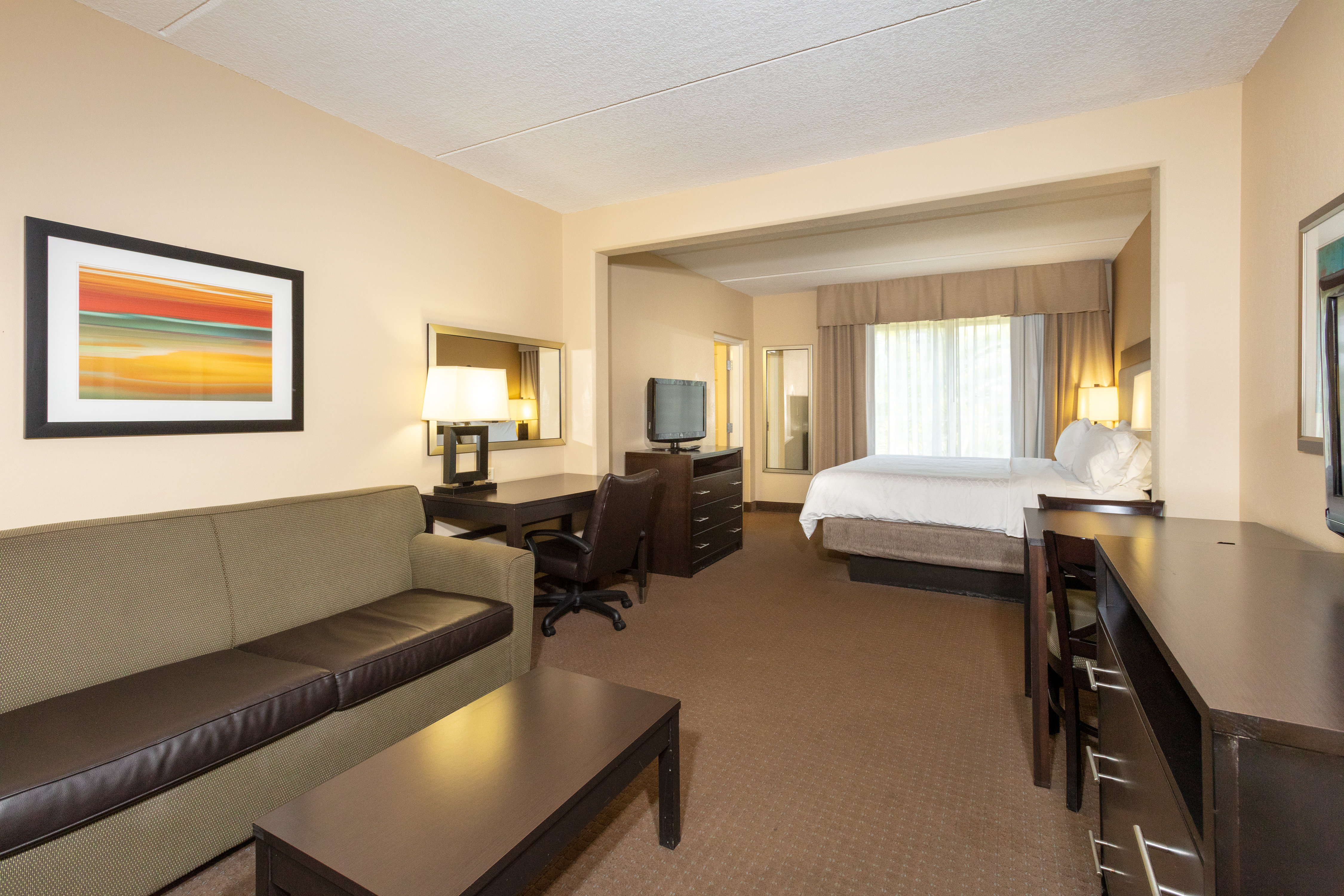 Holiday Inn Express Suites Jacksonville Airport 25/63