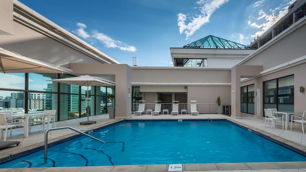 Southern Sun Sandton 25/48