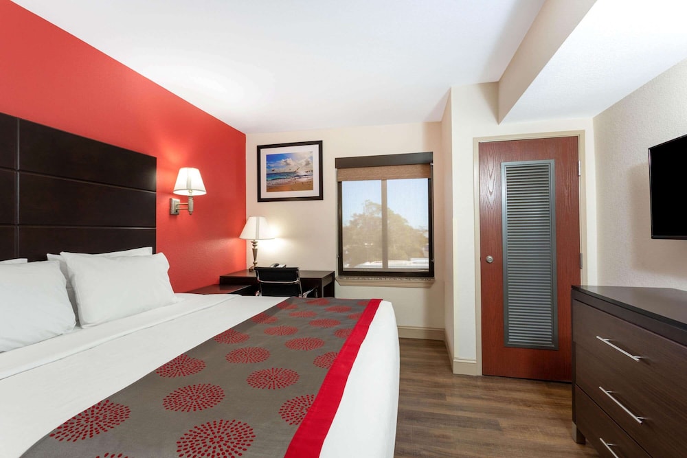Ramada by Wyndham Panama City 17/51