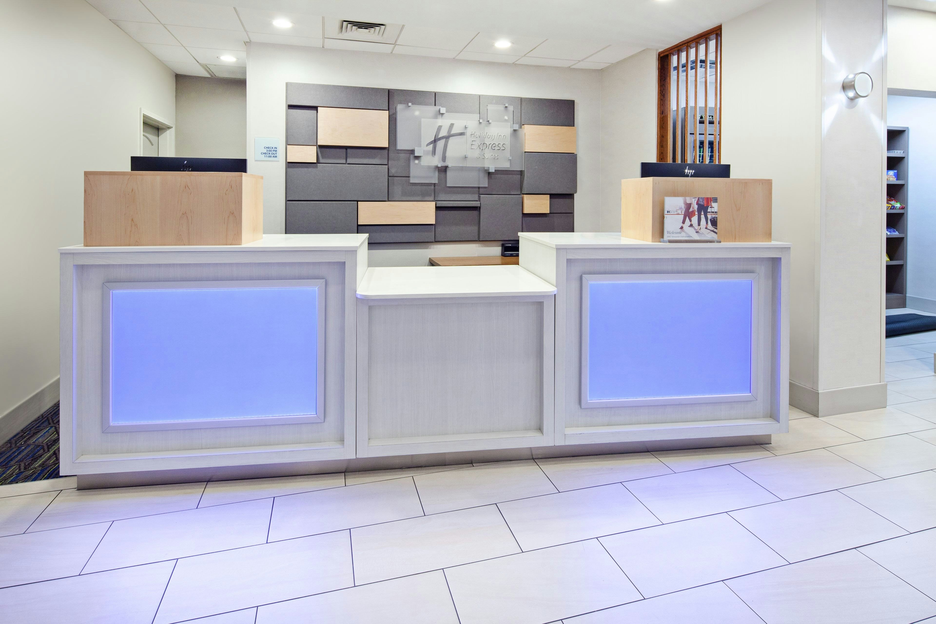 Holiday Inn Express Hotel Clovis Fresno 13/76