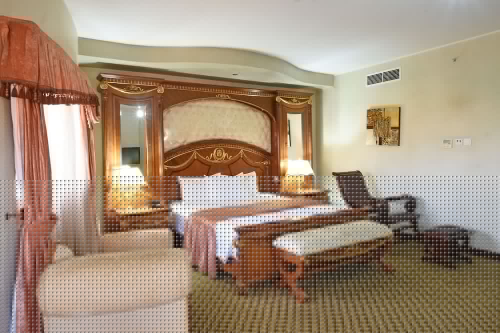 Imperial Royale Hotel 16/66
