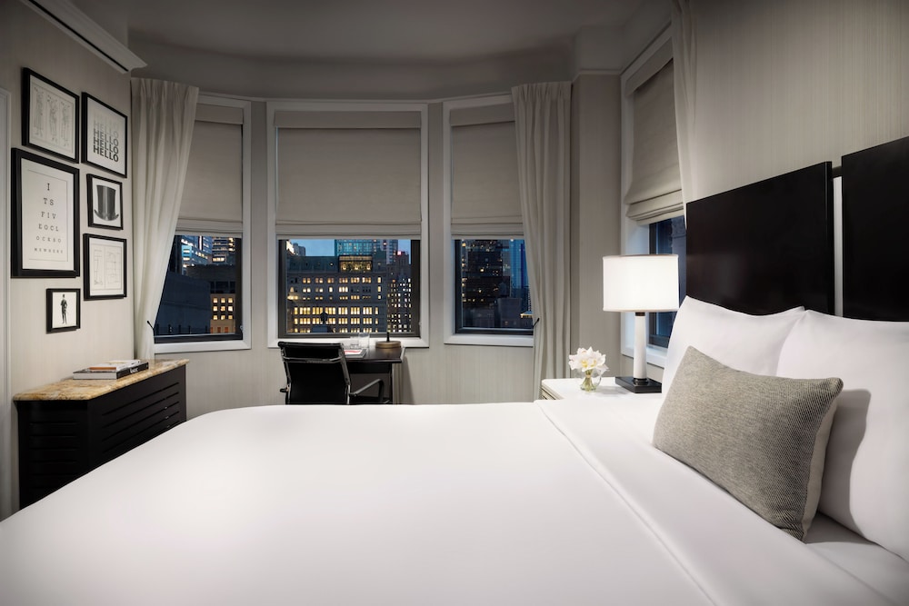 The Gregorian Hotel 15/50