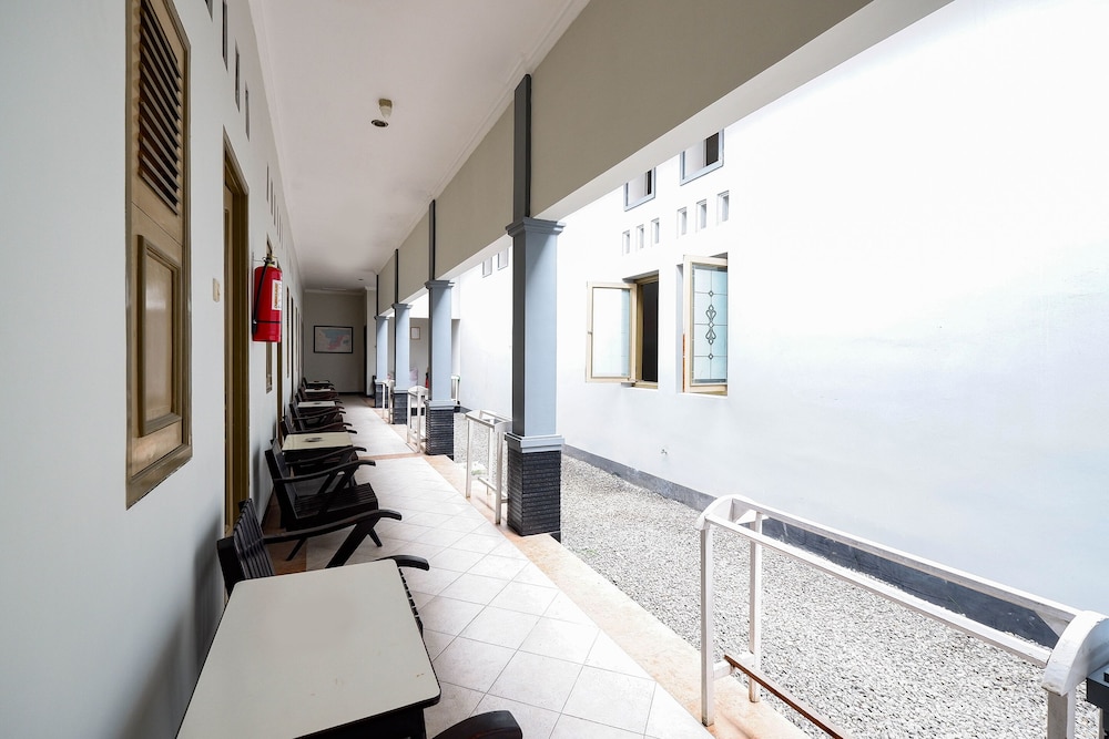 OYO 2436 Hotel Kencana 52/52