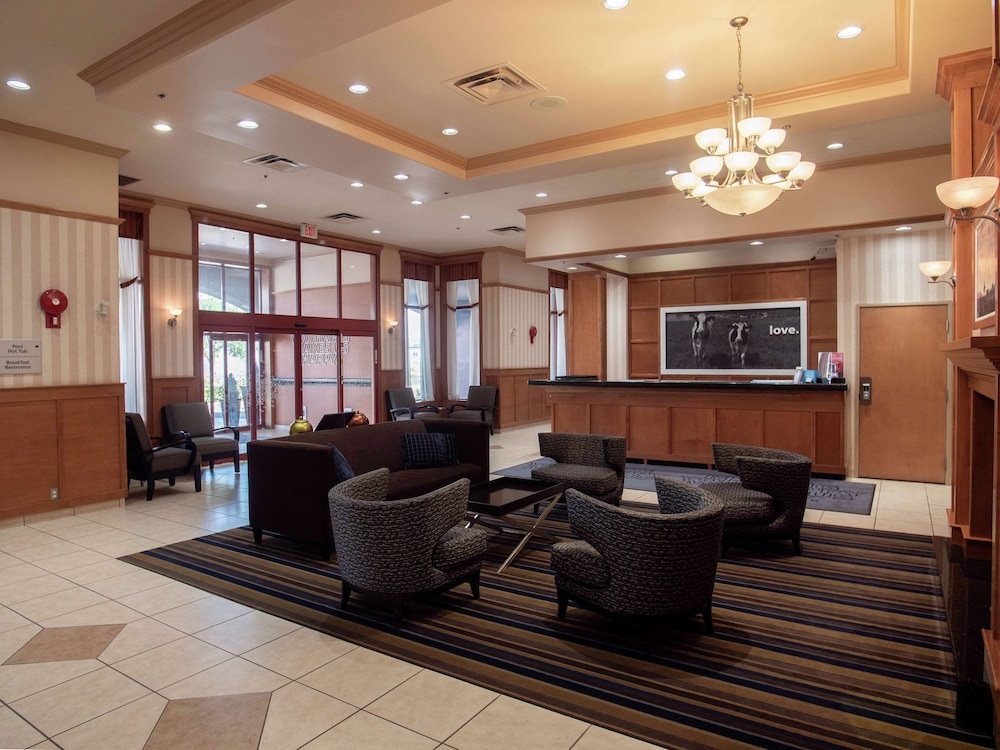 Hampton Inn by Hilton Kamloops 36/44