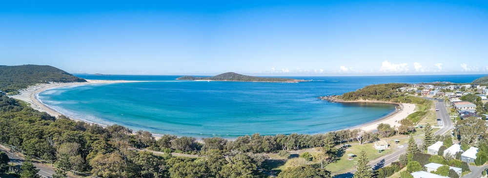 SHOAL BAY HOLIDAY PARK 60/70