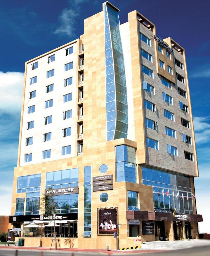 Narsha Hotel 3/53