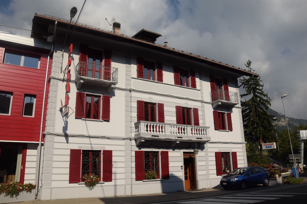 Hotel Chaberton 2/50