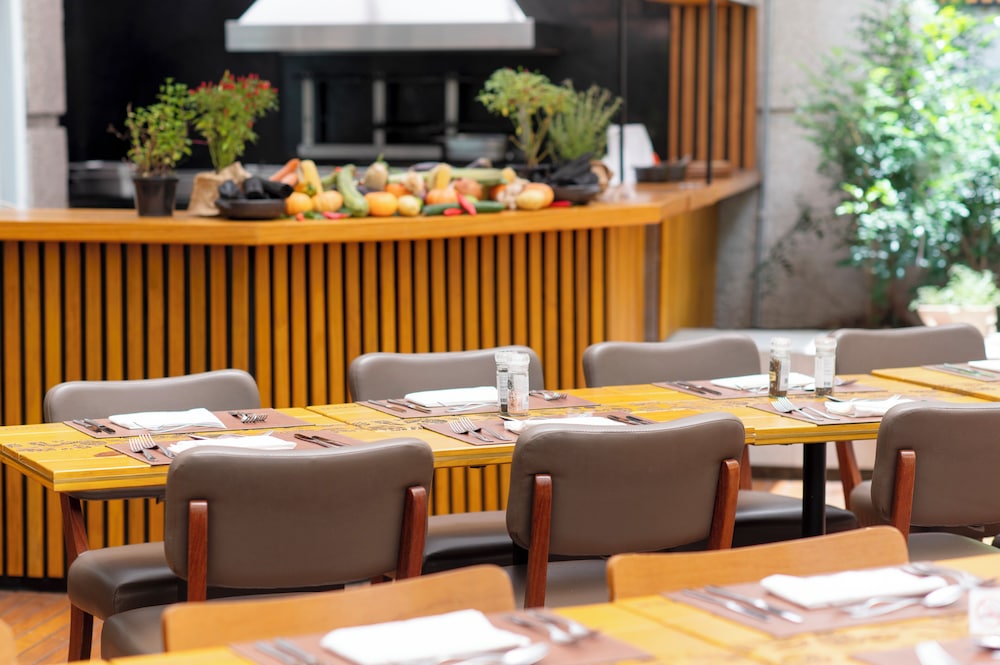 Grand Mercure Sao Paulo Vila Olimpia 33/49