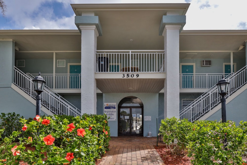 Coastal Waters Inn 2/74