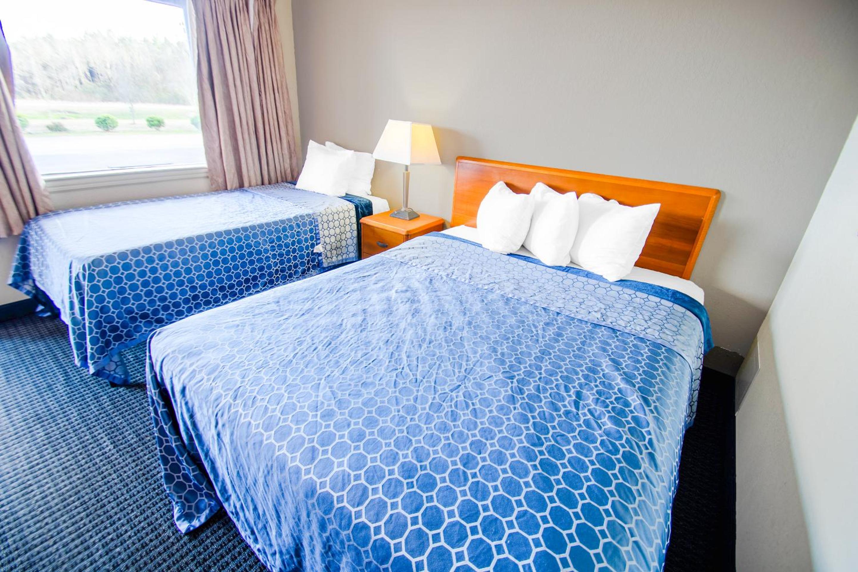 Superior, Queen Bed