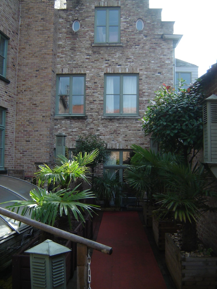 hotel