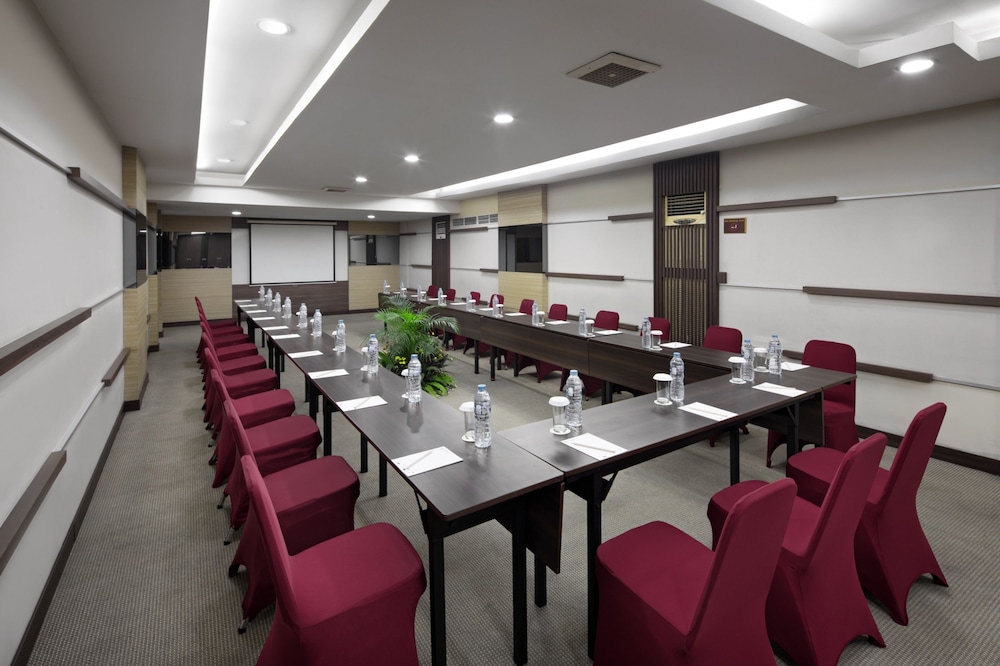 Golden Boutique Hotel Kemayoran 59/70