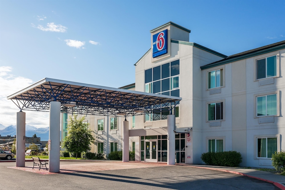 Motel6 Anchorage, AK - Midtown 32/39