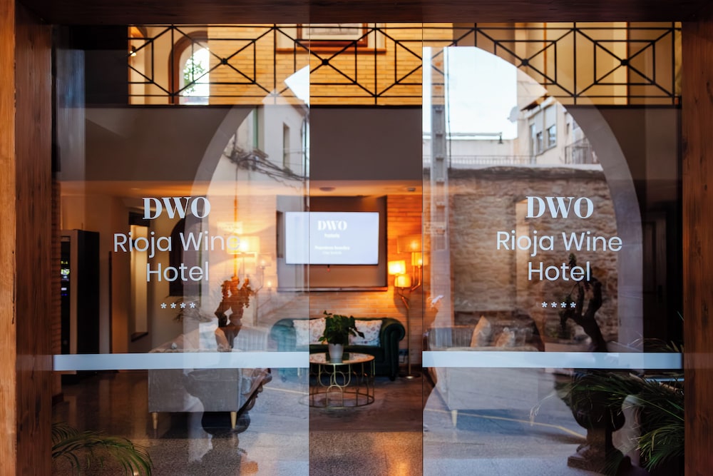 4US RIOJA WINE HOTEL 8/41