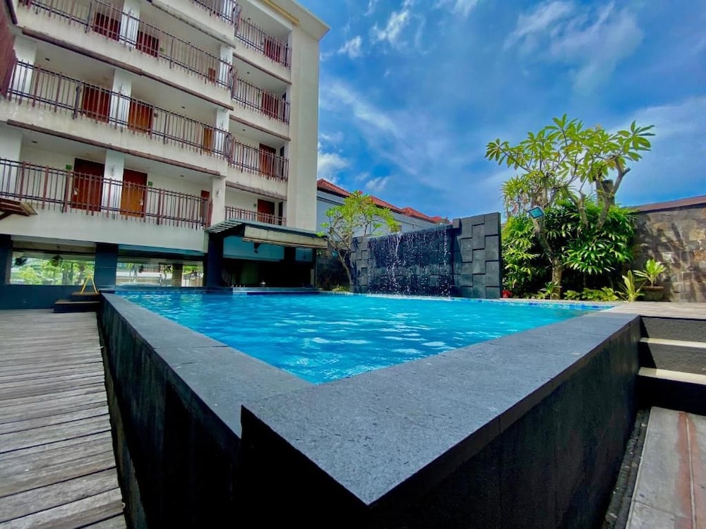 Sun Royal Hotel 38/44