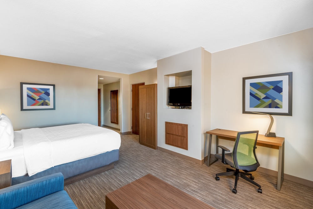 Holiday Inn Express Hotel Suites St George North 15/48