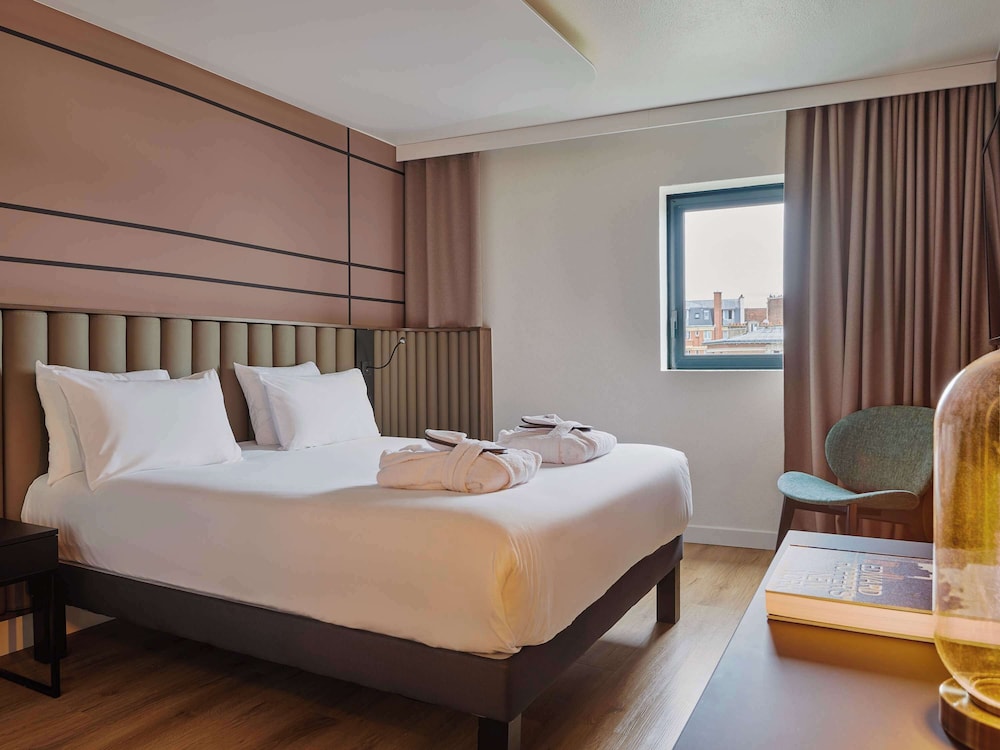 SUPERIOR, DOUBLE BED