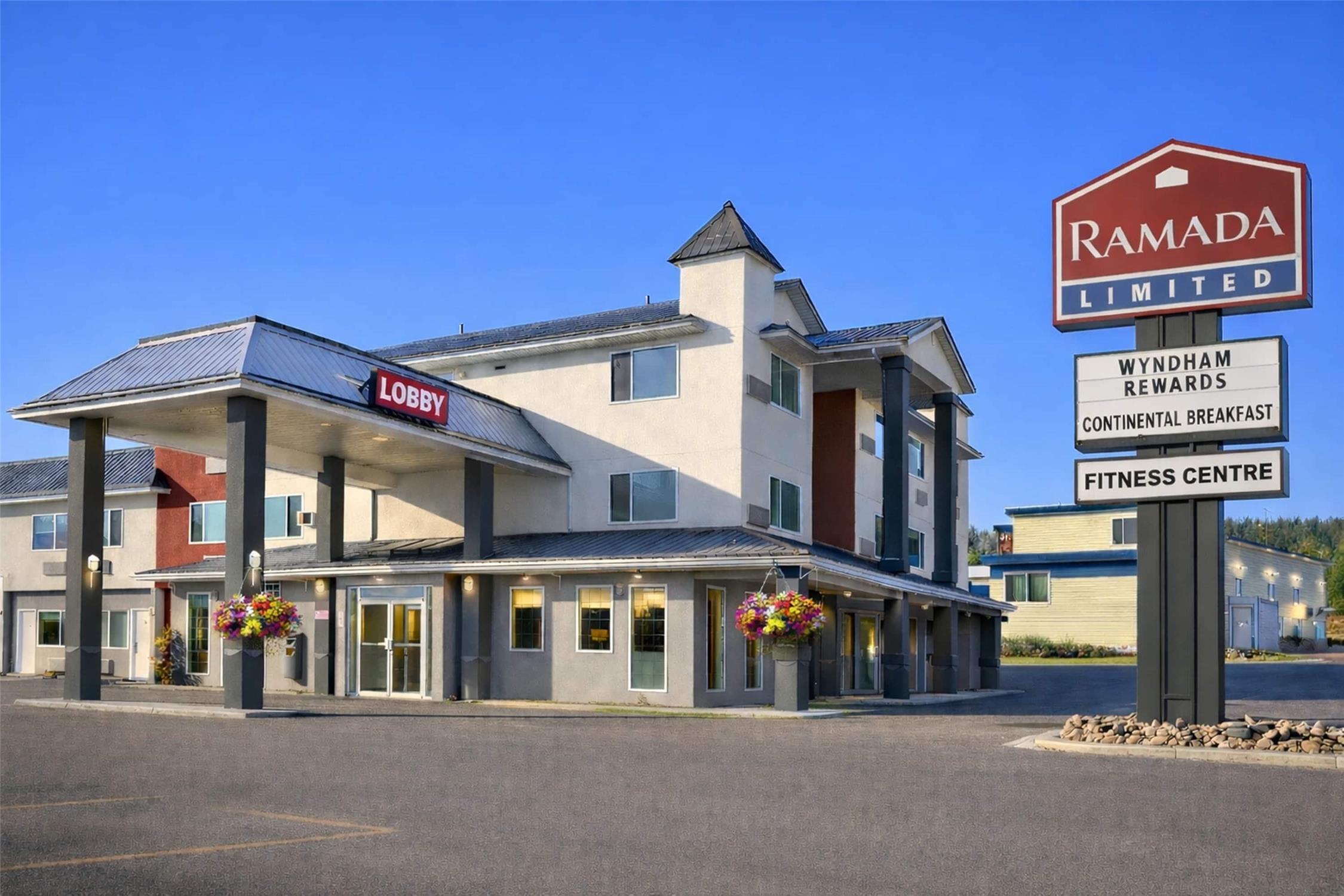 Ramada by Wyndham 100 Mile House 4/15