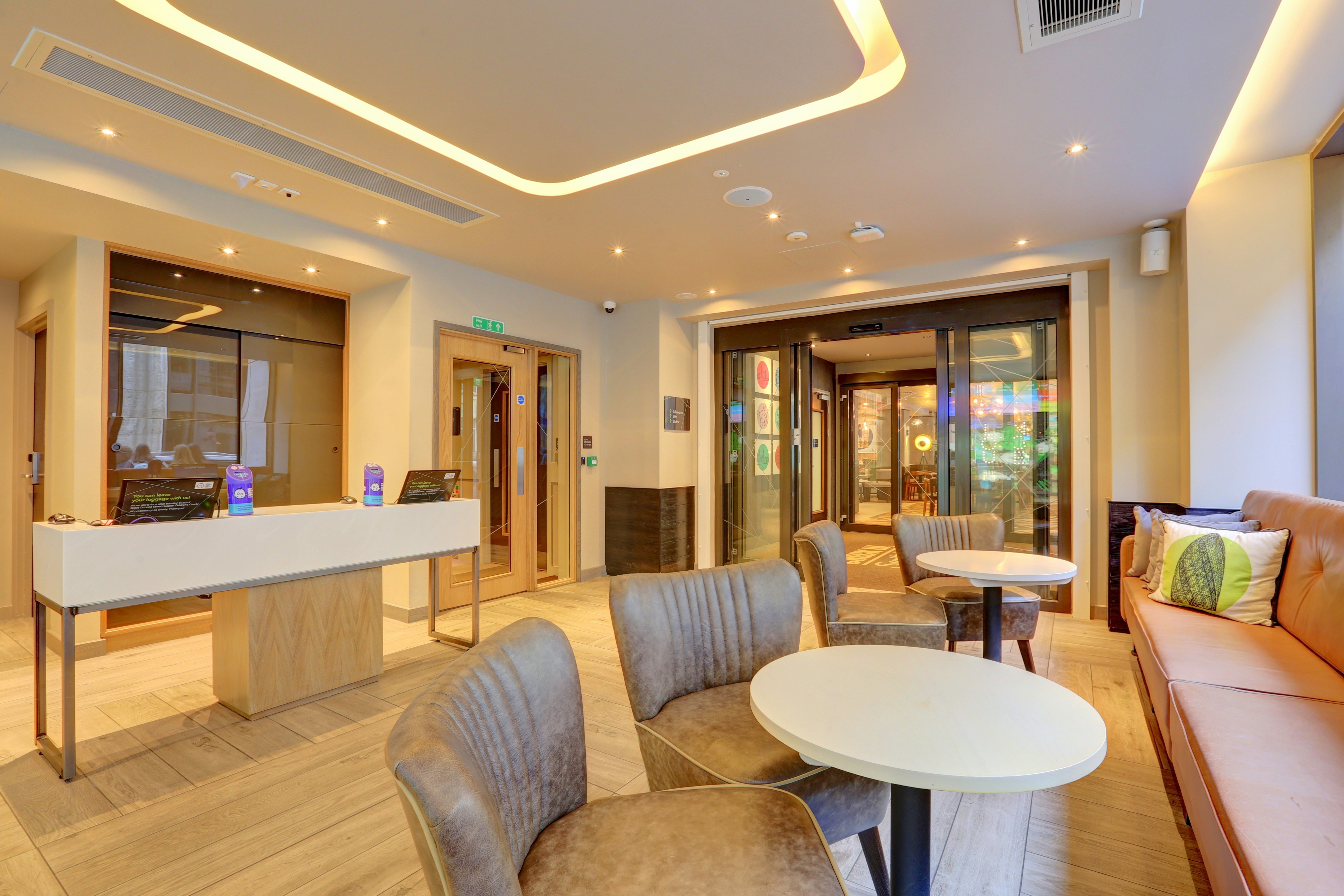 hub by Premier Inn London Westminster Abbey hotel 23/32
