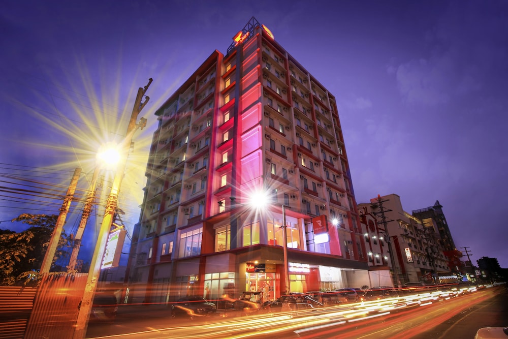 Red Planet Clark Angeles City in ANGELES CITY