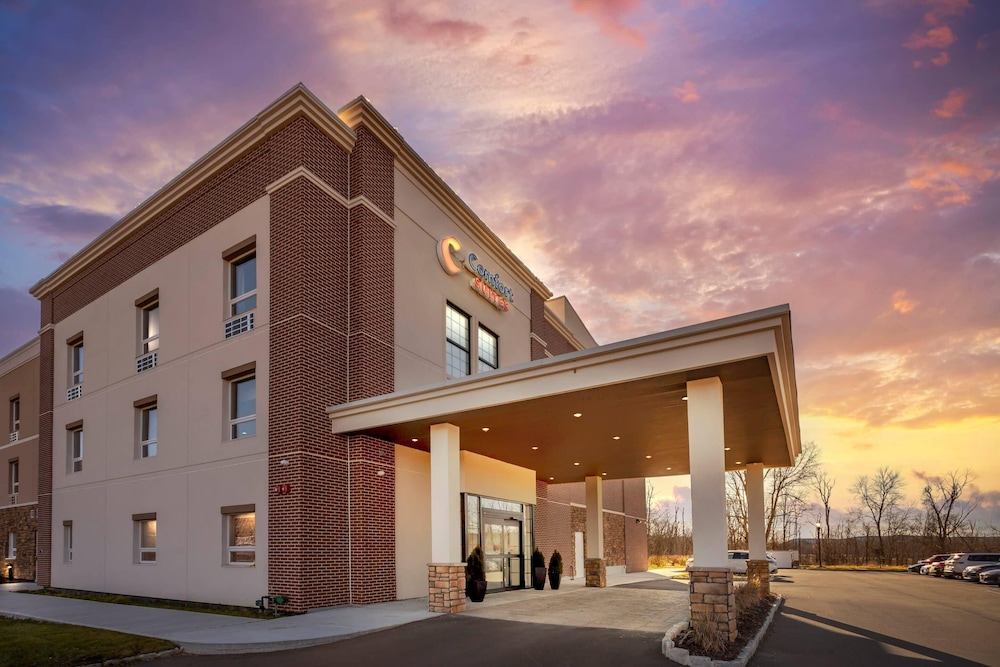 Comfort Suites Central Valley - Woodbury 46/52