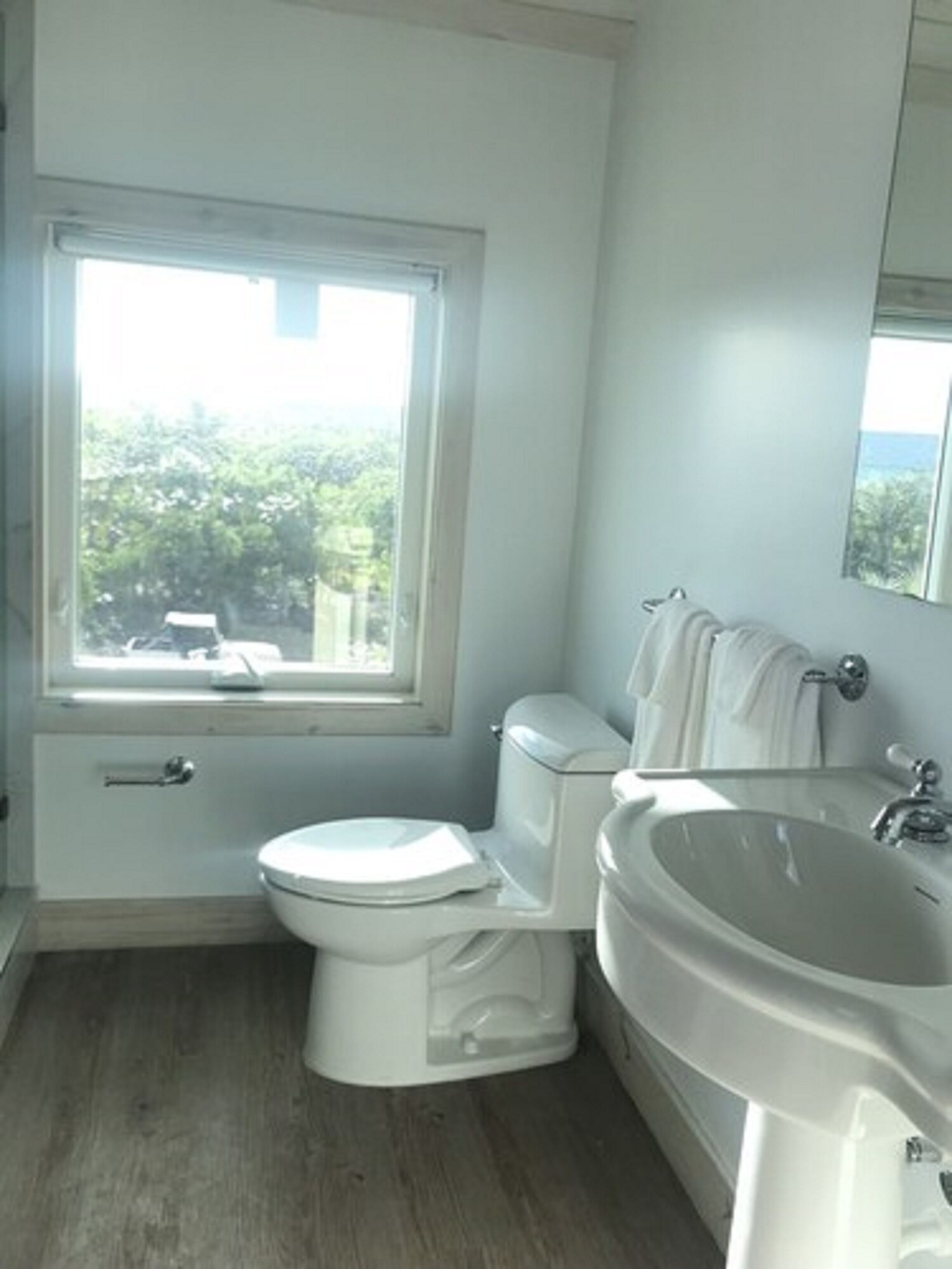 Sea, 2 King Beds