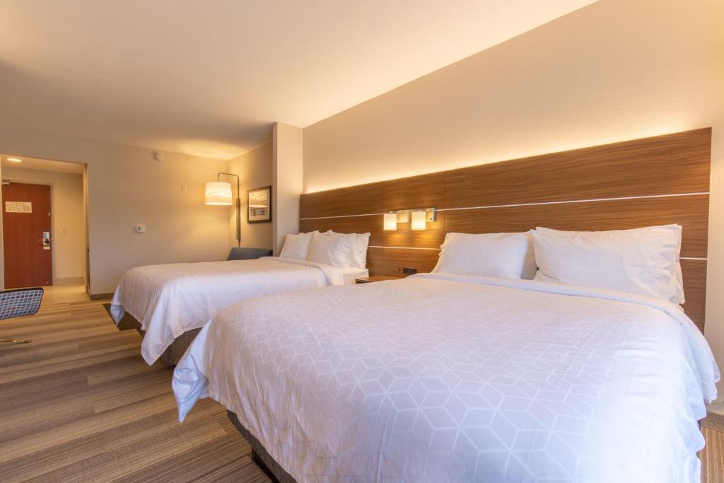 1 Bedroom, Suite, 2 Queen Beds