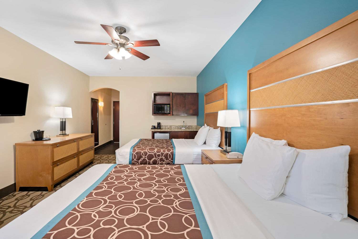 La Quinta Inn Suites Houston Willowbrook 9/61