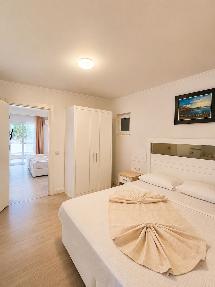 DOCS HOTEL KEMER 16/58