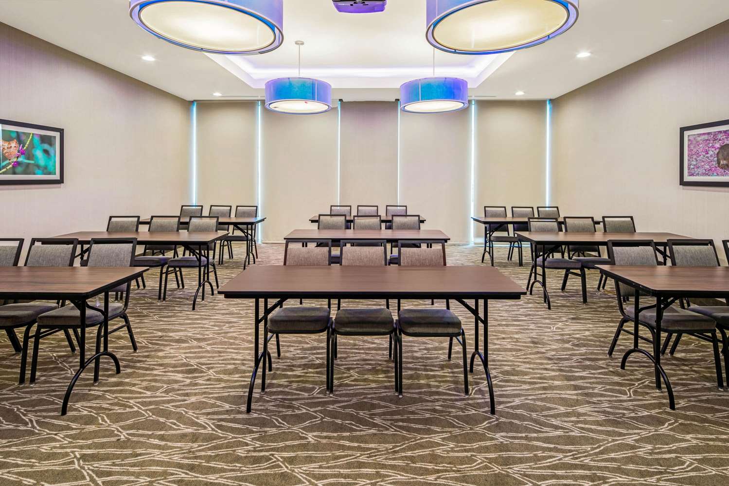 La Quinta Inn Suites By Wyndham Mcallen La Plaza Mall 53/62