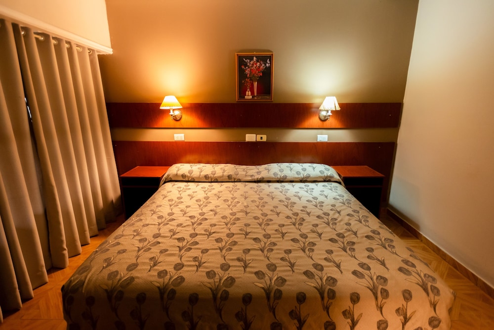 HOTEL TROPICAL 16/59