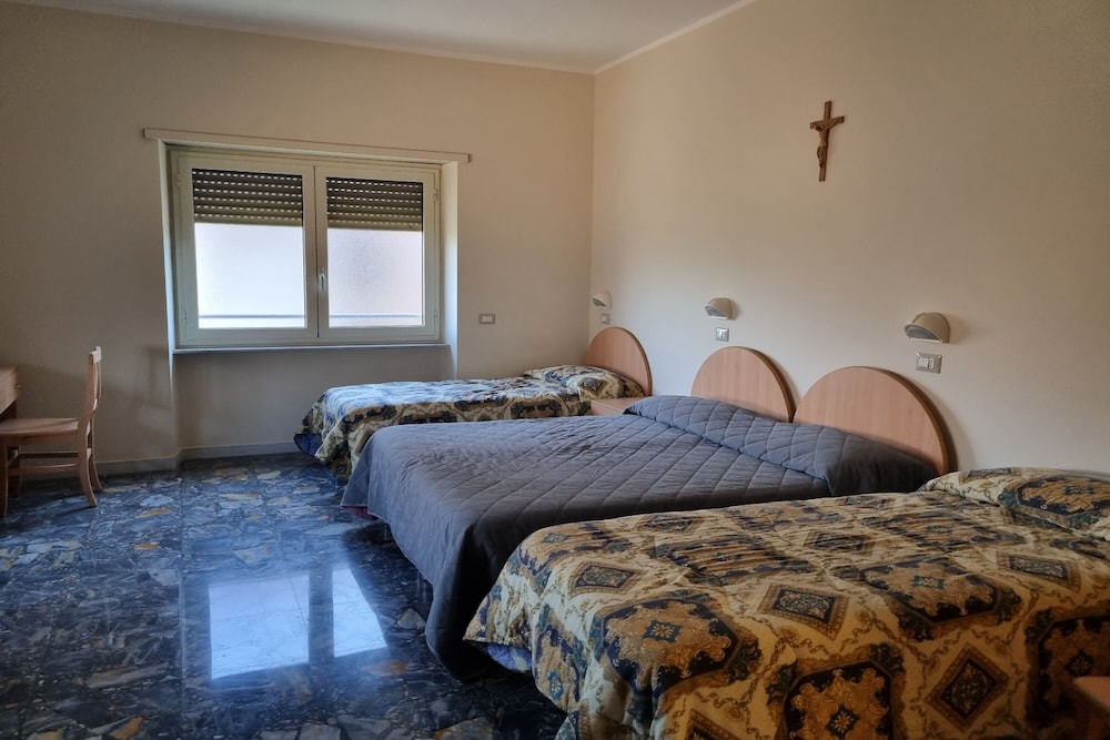 Palazzo Sant'Antonio Roma 8/22