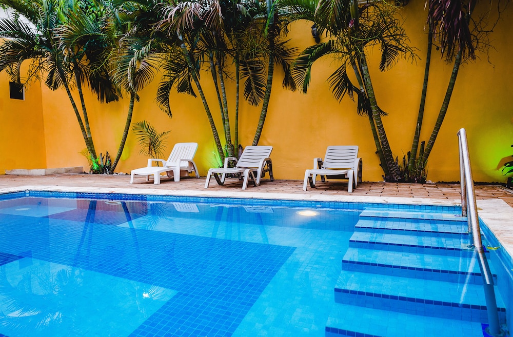 Hotel Montejo by Kavia 68/74