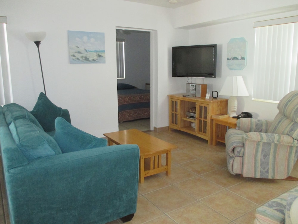 Sea Club I Beach Resort 39/66