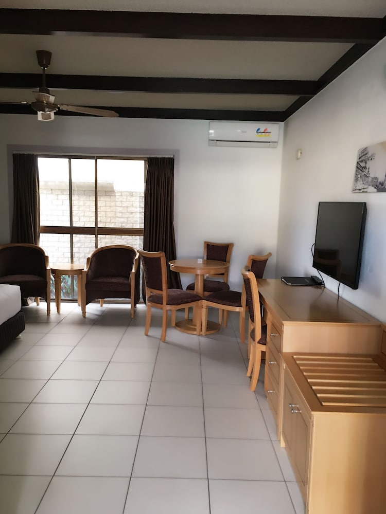 Apollo Motel Biloela 43/68