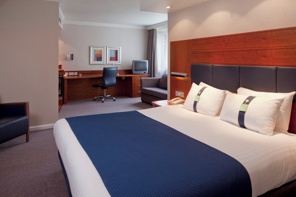 HOLIDAY INN MAIDENHEAD-WINDSOR 12/50