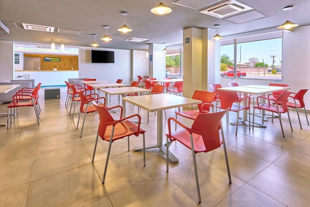 City Express Junior by Marriott Mexicali 36/50