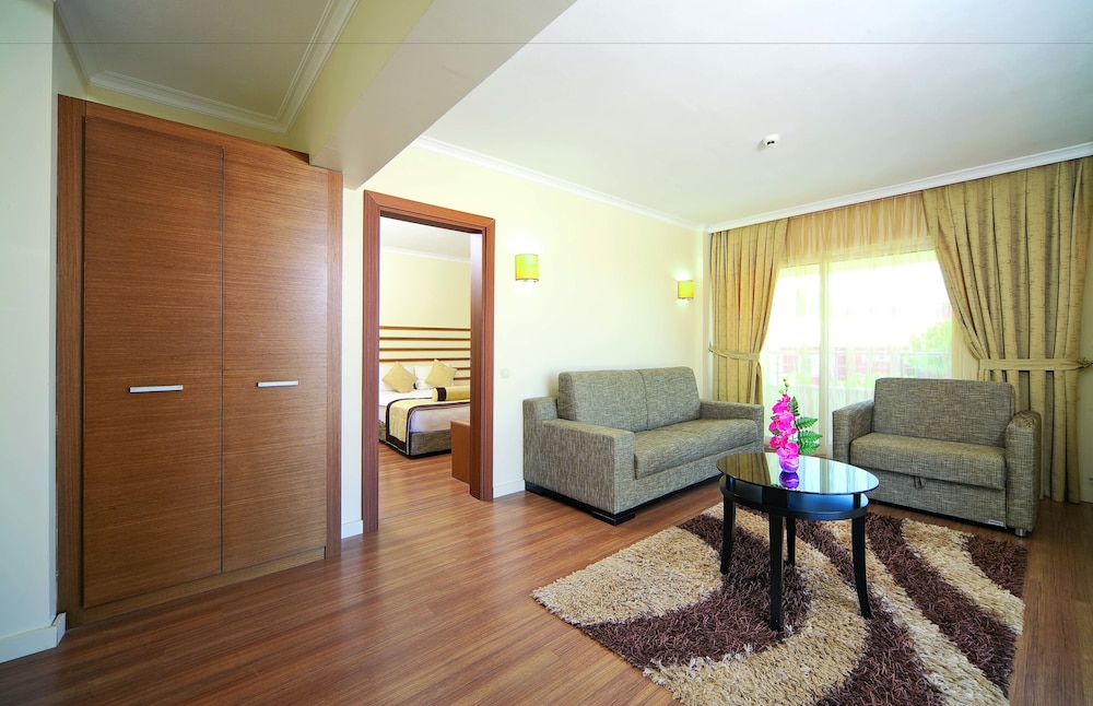 Akbulut Hotel 28/50