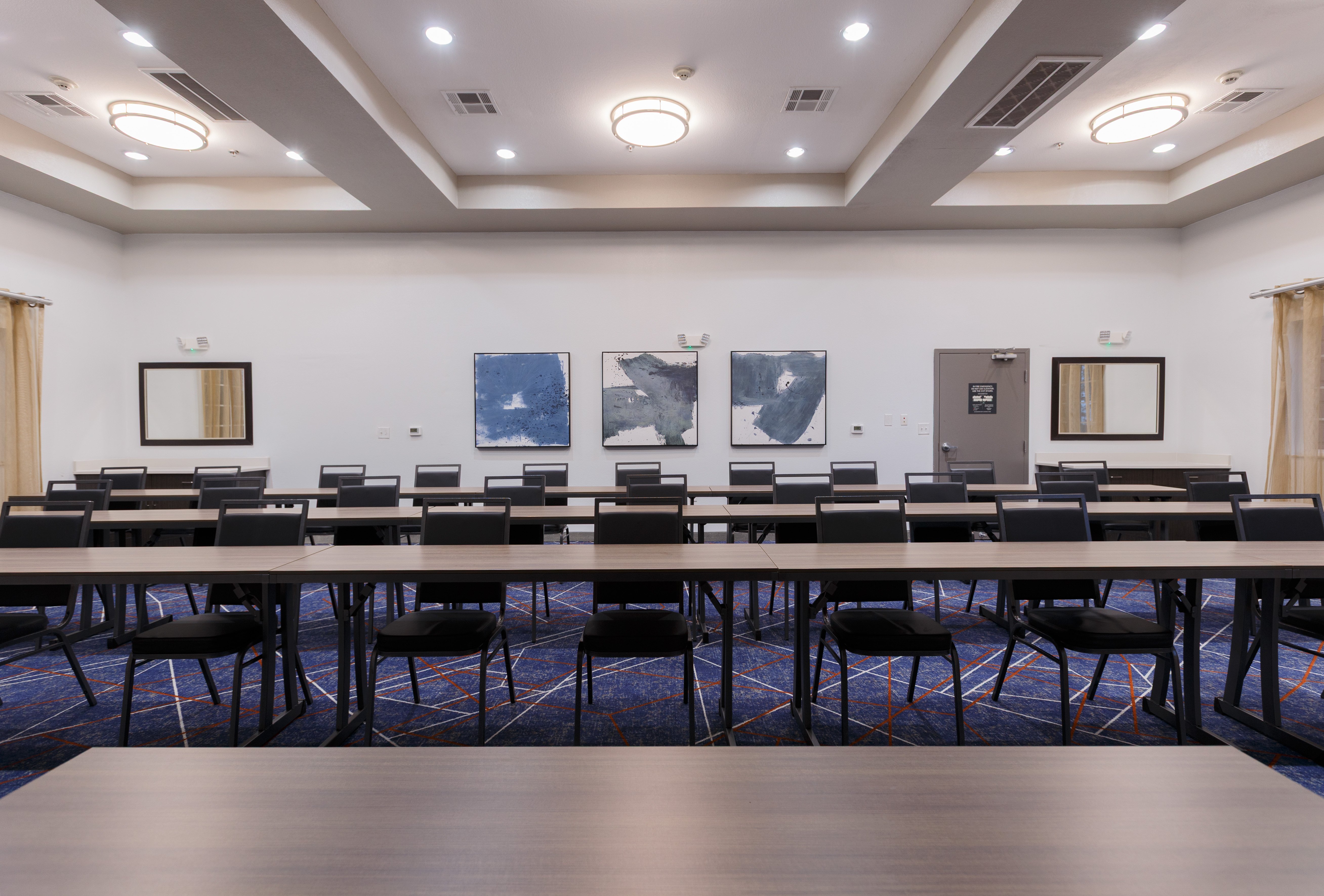 CANDLEWOOD SUITES SAN MARCOS 60/71