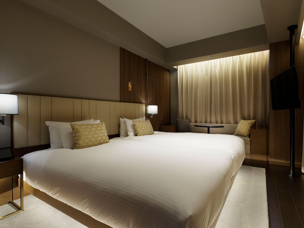DELUXE, 2 BEDS