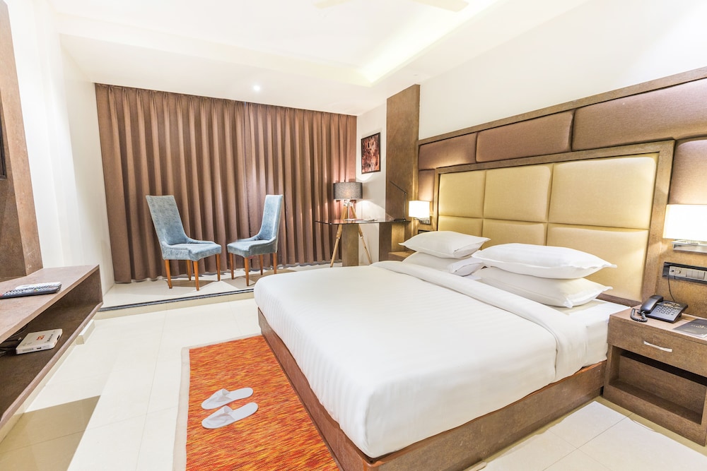 AURA ONE HOTEL 14/45