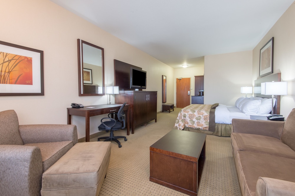 Ramada Lac La Biche 35/56