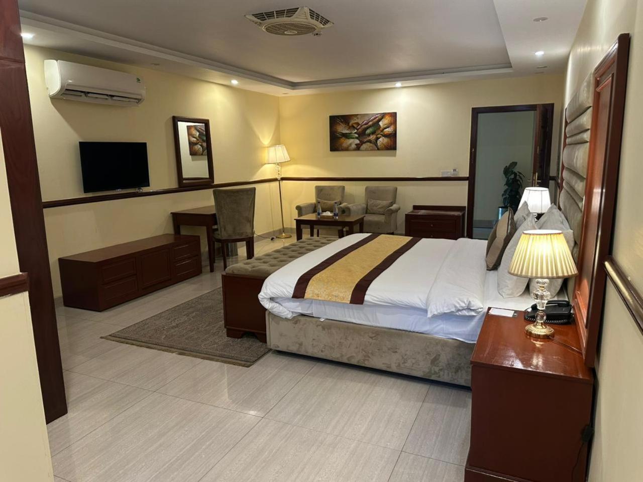 City Oasis Hotel 25/62