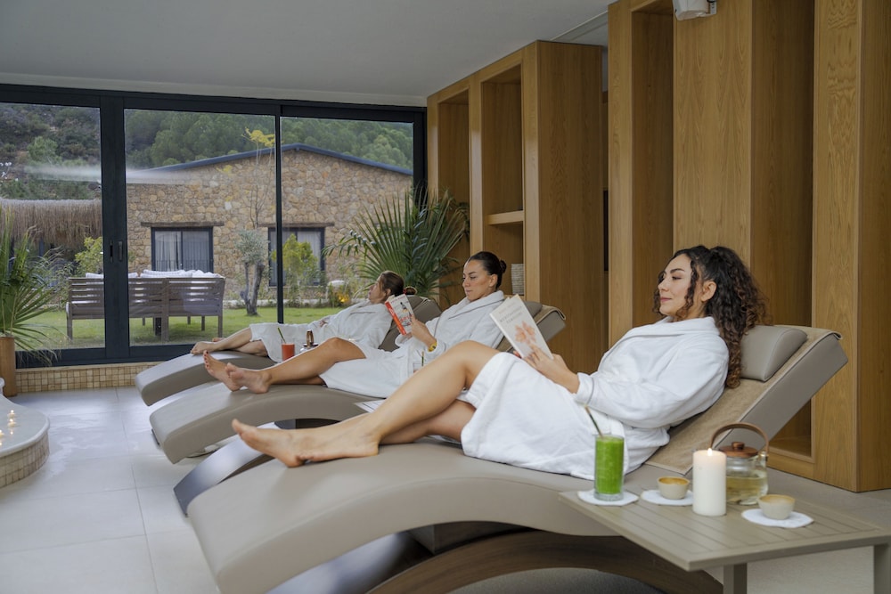 Kairos Valley Health & Nature Resort 10/68