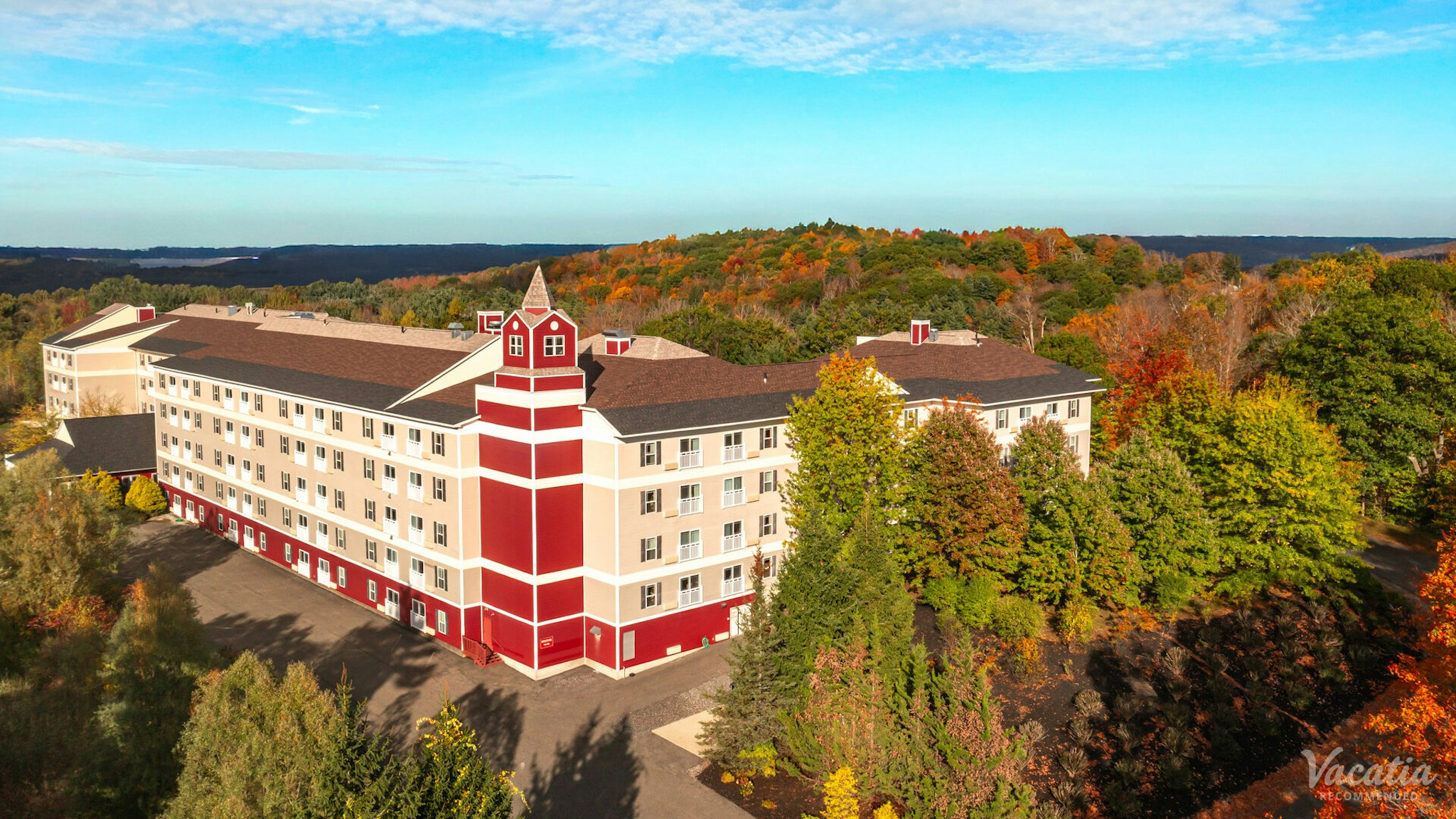 Berkshire Mountain Lodge 1/9