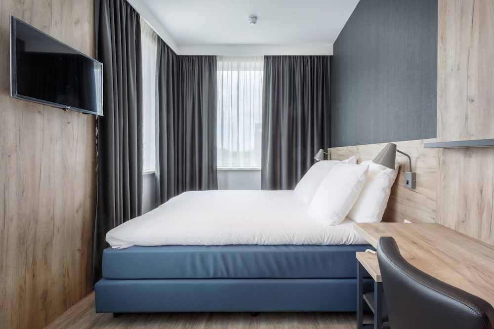 BASIC, DOUBLE BED