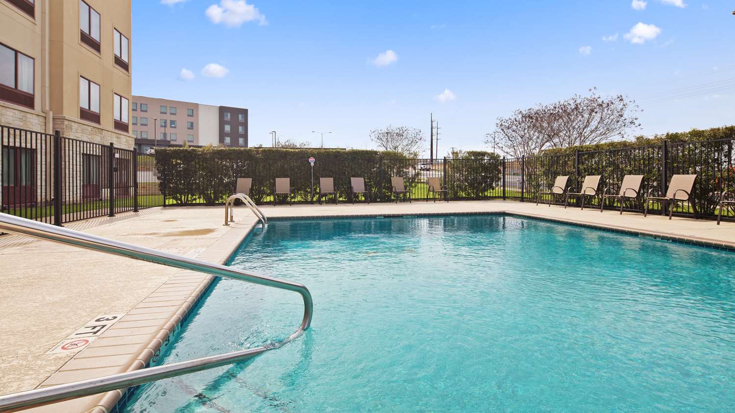 Best Western Plus Austin Airport Inn and Suites 13/31