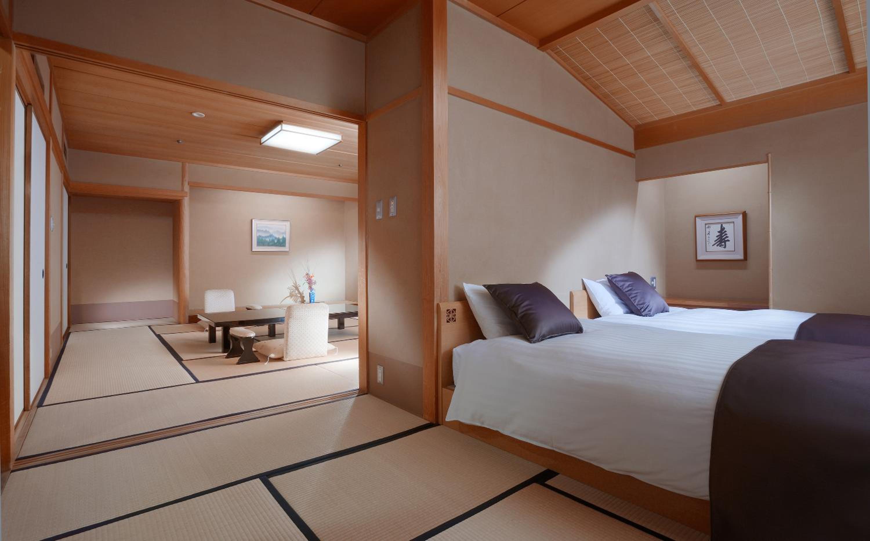 SUITE, TATAMI